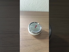 Kaldırma Düğmeleri Titanize ile Ayna Paslanmaz Çelik Yüzey