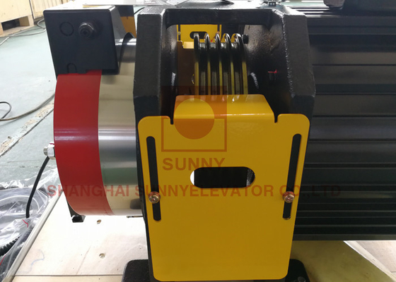 450 - 1350kg 2: 1 iple IP41 16 kutup ve DC110v fren Vol ile dişlisiz çekiş makinesi